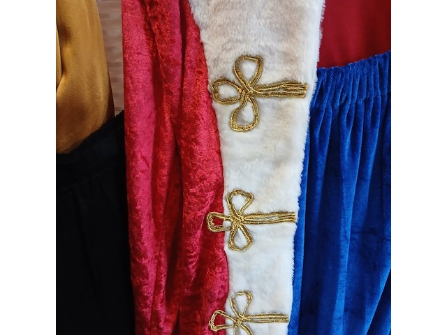 Ca. 66x russische tsaar outfits - afbeelding 3 van  9