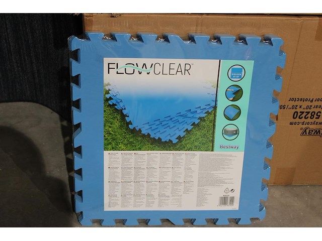 Ca. 67, 5 m2 ondervloer bestway flow clear. 30 pakken a 2,25 m2 - afbeelding 2 van  2