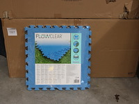 Ca. 67, 5 m2 ondervloer bestway flow clear. 30 pakken a 2,25 m2 - afbeelding 1 van  1