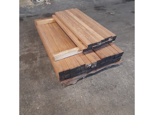 Ca. 67x hardhouten regel, 4,5 x 7 x 125 cm en 4,5 x 7 x 155 cm - afbeelding 5 van  5