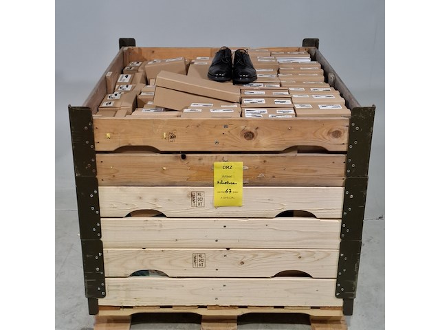 Ca. 67x partij diverse schoenen, o.a. meindl - afbeelding 1 van  15