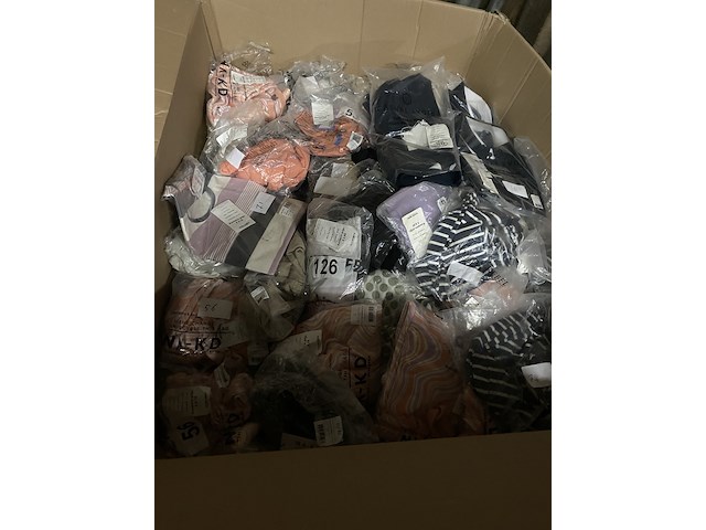 Ca. 684x kinder-, dames- en herenmode, vingino, jack&jones, tom tailor etc. - afbeelding 5 van  5