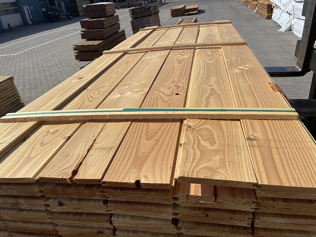 Ca. 68x douglas veer en groef, 18x185mm, lengte 300cm - afbeelding 3 van  3