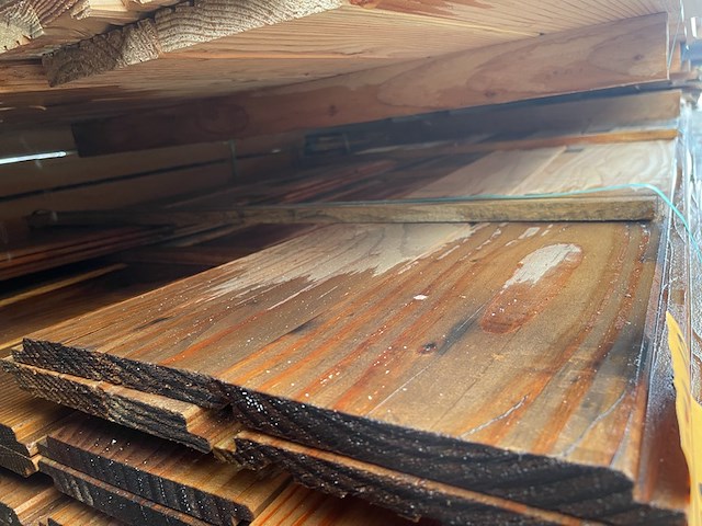 Ca. 68x douglas wisselsponning, 18x190mm, lengte 400cm - afbeelding 1 van  3