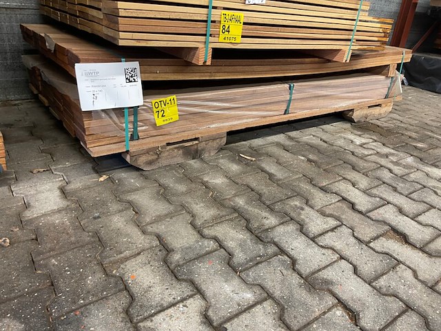 Ca. 68x guyana teak planken geschaafd, 25x140mm, lengte 215cm - afbeelding 4 van  4