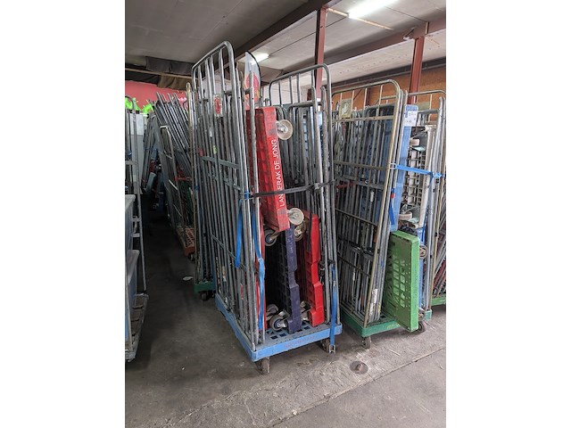 Ca. 68x rolcontainer - afbeelding 3 van  6