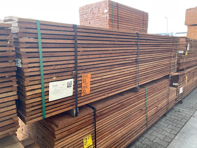 Ca. 69x guyana teak beschoeiingsplanken, 20x150mm, lengte 300cm - afbeelding 4 van  4