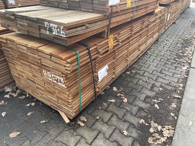 Ca. 69x guyana teak beschoeiingsplanken, 20x150mm, lengte 350cm - afbeelding 4 van  4