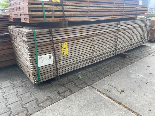 Ca. 69x guyana teak beschoeiingsplanken, 20x150mm, lengte 350cm - afbeelding 4 van  4
