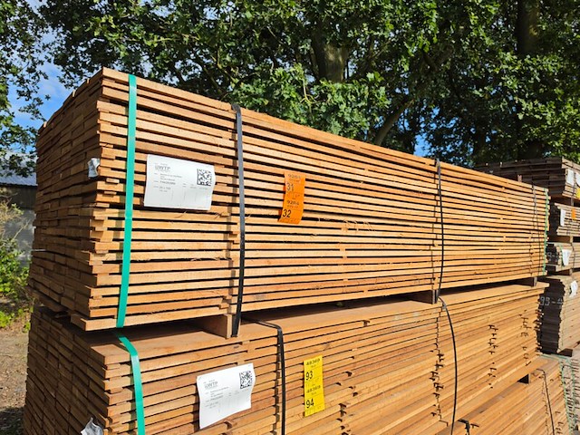 Ca. 69x guyana teak beschoeiingsplanken, 20x150mm, lengte 350cm - afbeelding 4 van  4