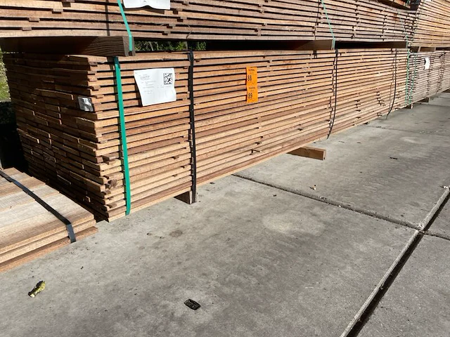 Ca. 69x guyana teak beschoeiingsplanken, 20x150mm, lengte 400cm - afbeelding 4 van  4