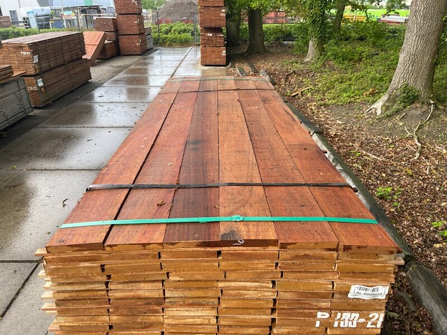 Ca. 69x guyana teak beschoeiingsplanken, 20x150mm, lengte 450cm - afbeelding 1 van  4