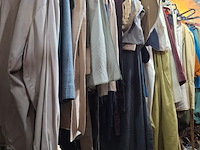 Ca. 69x toneel bovenkleding - afbeelding 1 van  4