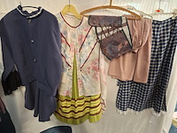 Ca. 69x toneel bovenkleding - afbeelding 2 van  4