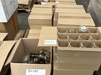 Ca. 700x glazen en decoratie - afbeelding 6 van  6