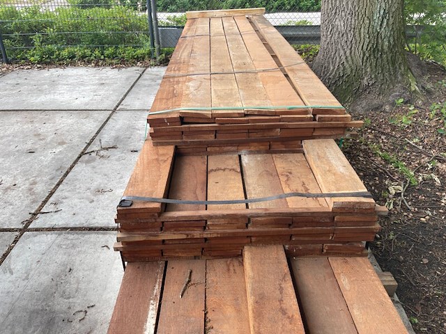 Ca. 70x angelim pedra beschoeiingsplanken, 20x150mm, lengte 32/400cm, 38/450cm - afbeelding 1 van  3