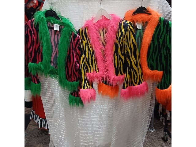 Ca. 70x carnaval feestkleding neon - afbeelding 3 van  8