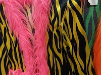 Ca. 70x carnaval feestkleding neon - afbeelding 4 van  8