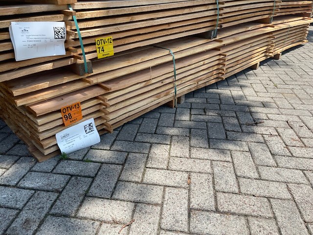 Ca. 70x douglas planken fijnbezaagd, 24x150mm, lengte 400cm - afbeelding 4 van  4