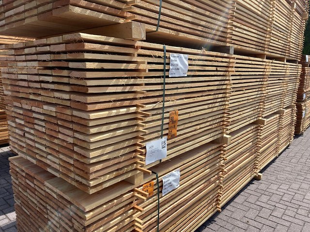 Ca. 70x douglas planken fijnbezaagd, 24x150mm, lengte 500cm - afbeelding 4 van  4
