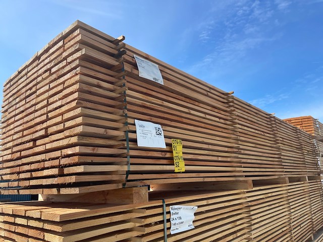Ca. 70x douglas planken fijnbezaagd, 24x150mm, lengte 500cm - afbeelding 4 van  4