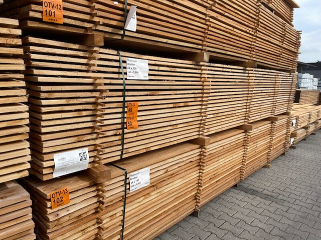 Ca. 70x douglas planken fijnbezaagd, 24x150mm, lengte 500cm - afbeelding 4 van  4