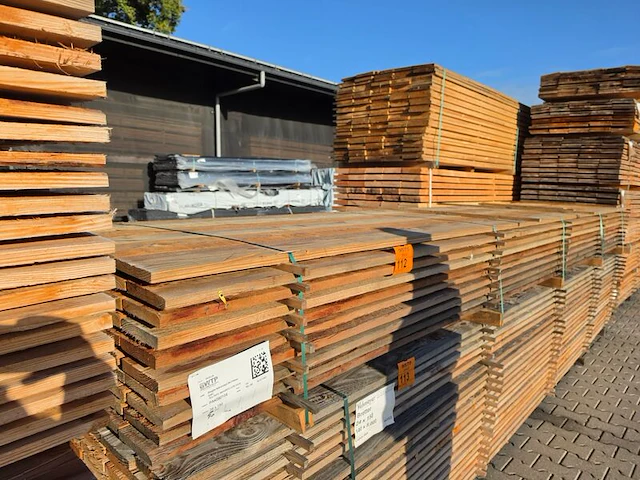 Ca. 70x douglas planken fijnbezaagd, 24x150mm, lengte 500cm - afbeelding 4 van  4