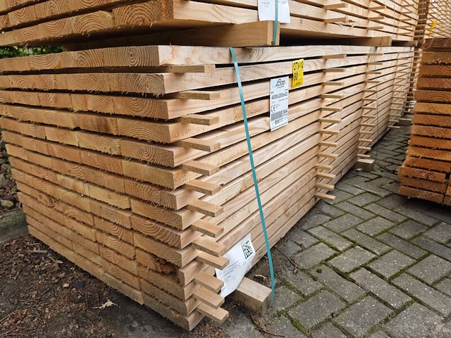 Ca. 70x douglas planken fijnbezaagd, 43x200mm, lengte 400cm - afbeelding 4 van  4