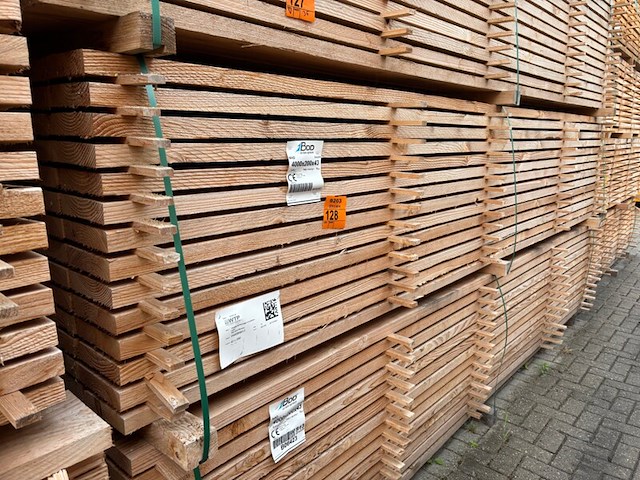 Ca. 70x douglas planken fijnbezaagd, 43x200mm, lengte 400cm - afbeelding 4 van  4