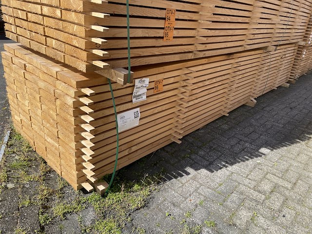Ca. 70x douglas planken fijnbezaagd, 43x200mm, lengte 500cm - afbeelding 4 van  4