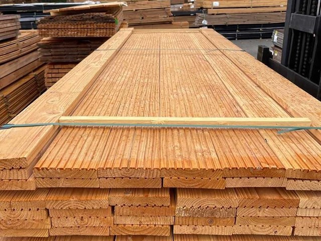 Ca. 70x douglas vlonderplanken, 25x140mm, lengte 400cm - afbeelding 1 van  4