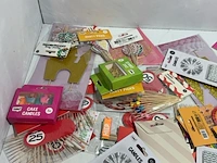 Ca. 70x feestartikelen, nieuw in originele verpakking - afbeelding 2 van  7