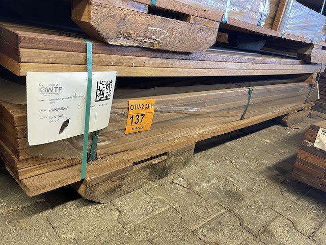 Ca. 70x guyana teak planken geschaafd, 25x140mm, lengte 215cm - afbeelding 4 van  4