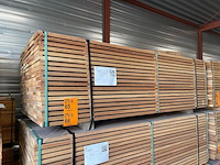 Ca. 70x guyana teak planken geschaafd, 25x145mm, lengte 215cm - afbeelding 4 van  4