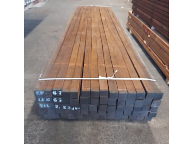 Ca. 70x hardhouten paal, 7 x 7 x 400 cm - afbeelding 2 van  5