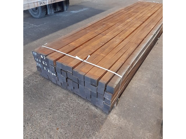 Ca. 70x hardhouten paal, 7 x 7 x 400 cm - afbeelding 3 van  5
