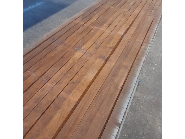 Ca. 70x hardhouten paal, 7 x 7 x 400 cm - afbeelding 4 van  5