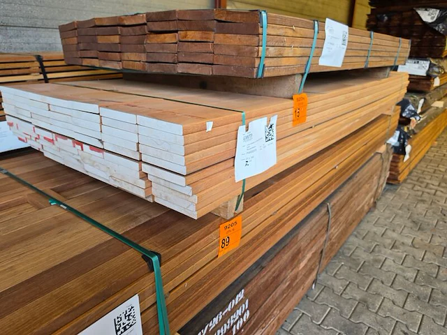 Ca. 70x hardhouten planken geschaafd, 21x145mm, lengte 245cm - afbeelding 4 van  4