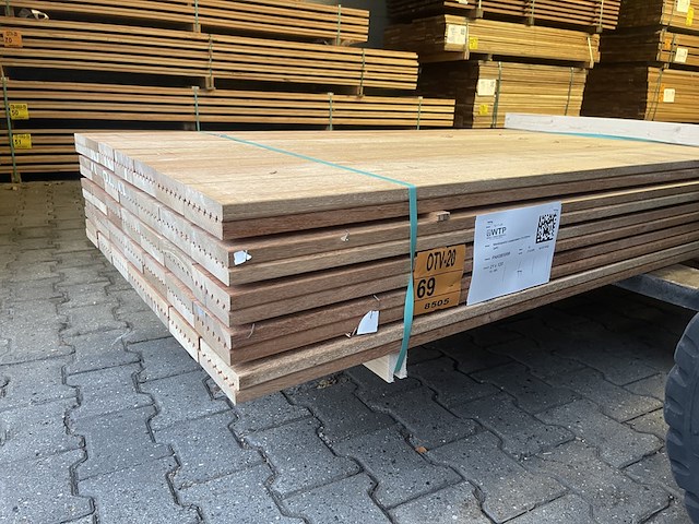 Ca. 70x mandioqueira vlonderplanken, 21x120mm, lengte 300cm - afbeelding 4 van  4