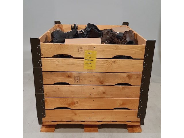 Ca. 70x paar diverse schoenen - afbeelding 1 van  9