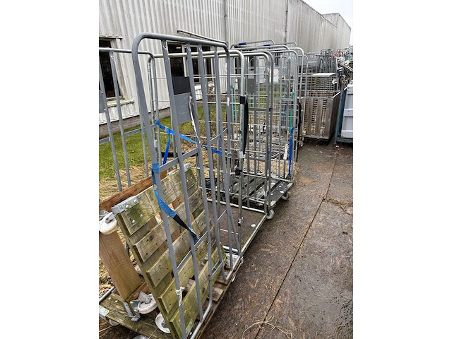 Ca. 70x rolcontainers - afbeelding 3 van  6