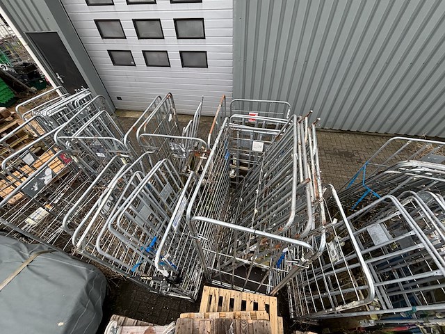 Ca. 70x rolcontainers - afbeelding 6 van  6