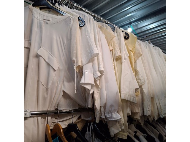 Ca. 71x brocante blouses - afbeelding 1 van  4