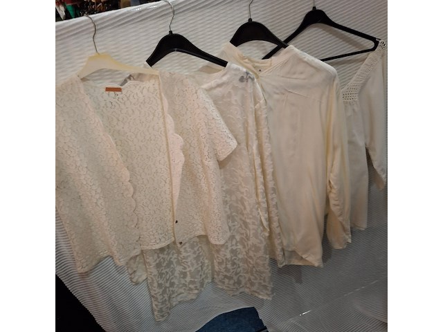 Ca. 71x brocante blouses - afbeelding 2 van  4