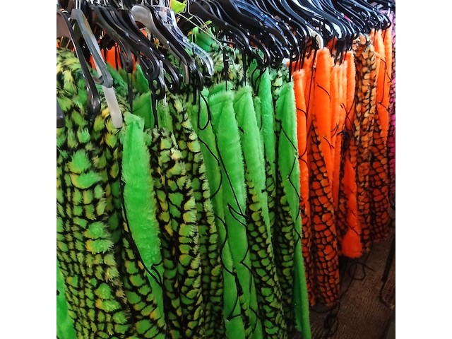 Ca. 71x carnaval feestkleding - afbeelding 1 van  7