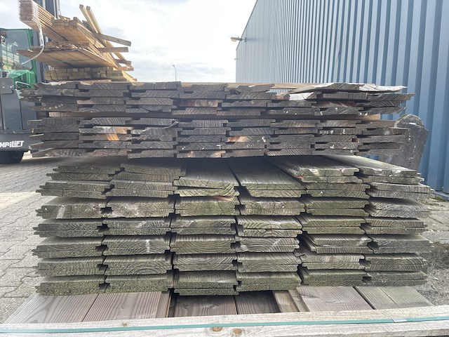 Ca. 71x douglas halfhoutsrabat, 18x130mm, lengte 500cm - afbeelding 2 van  3