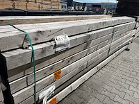 Ca. 72x douglas balken fijnbezaagd, 100x100mm, lengte 400cm - afbeelding 2 van  3