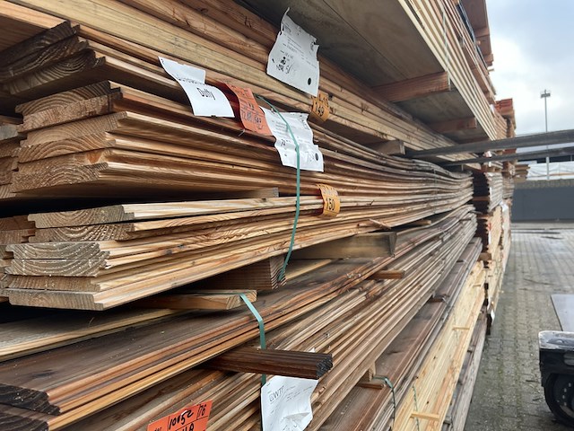 Ca. 72x douglas wisselsponning, 18x190mm, lengte 500cm - afbeelding 2 van  3