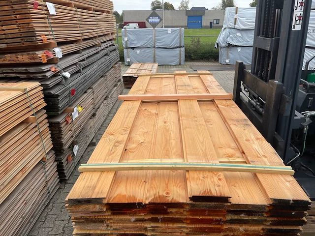 Ca. 72x douglas wisselsponning/halfhoutsrabat, 18x190mm, lengte 300cm - afbeelding 1 van  3