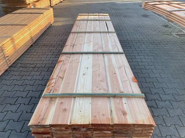 Ca. 72x douglas wisselsponning/halfhoutsrabat, 18x190mm, lengte 500cm - afbeelding 1 van  3